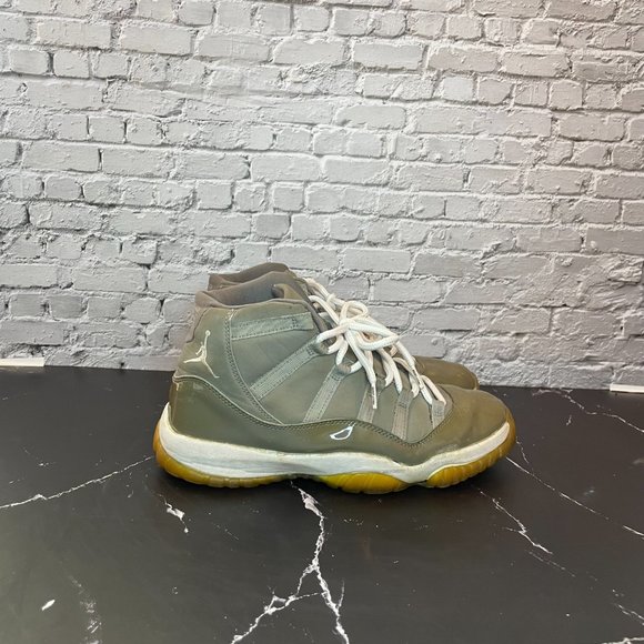 Size 9.5 - Air Jordan 11 Retro 'Cool Grey' (2001) - Project - 136046 011 - Picture 4 of 7